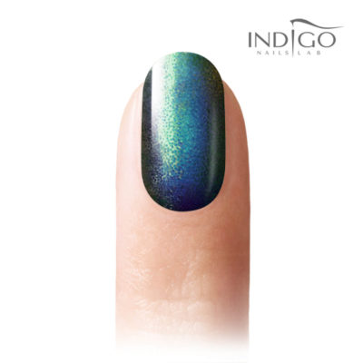 Pixel effect nail art